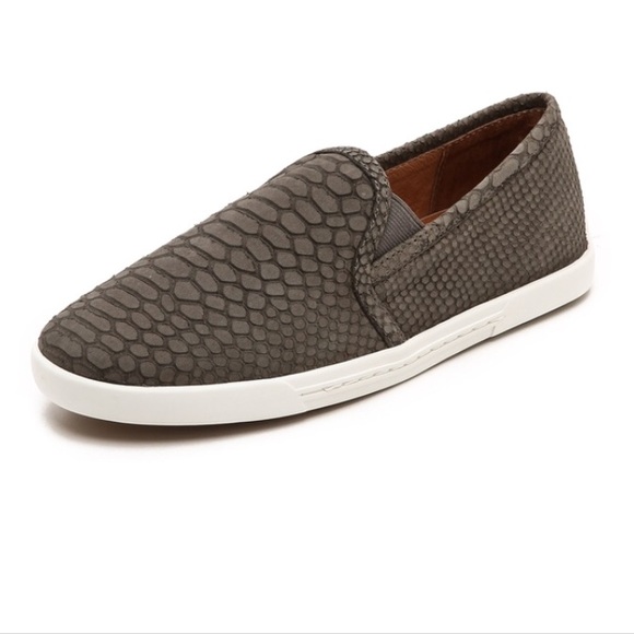 joie slip on sneakers